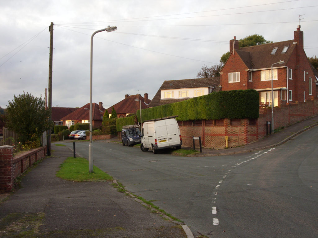 Man, 49, robbed while walking in Totteridge, High