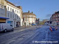 Man sustains ‘multiple injuries’ following robbery in the High Street, High Wycombe