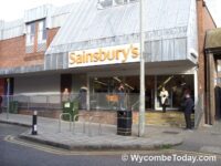 Woman arrested by police following incident of shoplifting and assault in Aylesbury