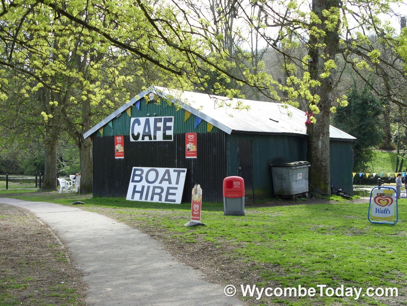 HighWycombe-TheRye-CafeAndBoathouse-2014-04-09-SDC10850