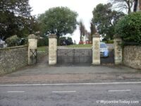 Police appeal for witnesses following a robbery in High Wycombe